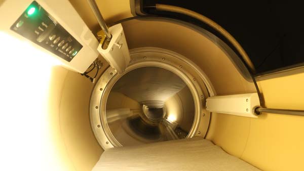 Bright and Clean Chamber Space